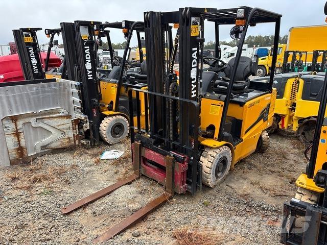 Hyundai 25B-9U Električni viličarji