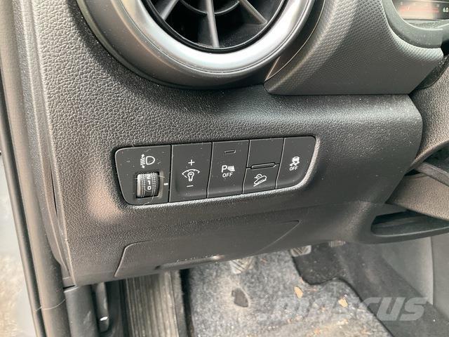 Hyundai Kona Avtomobili