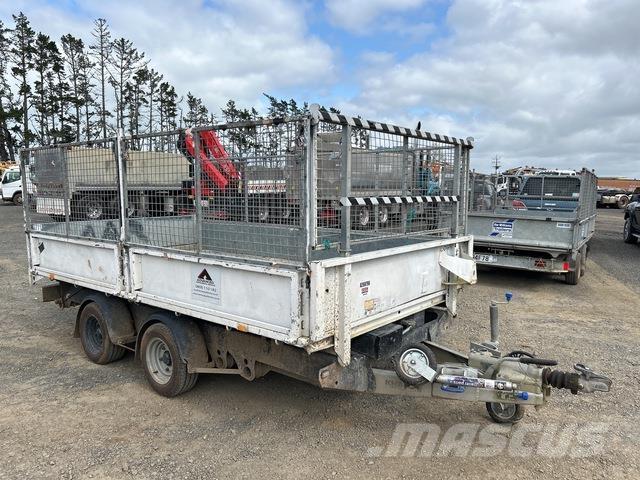 Ifor Williams  Prikolice za prevoz vozil