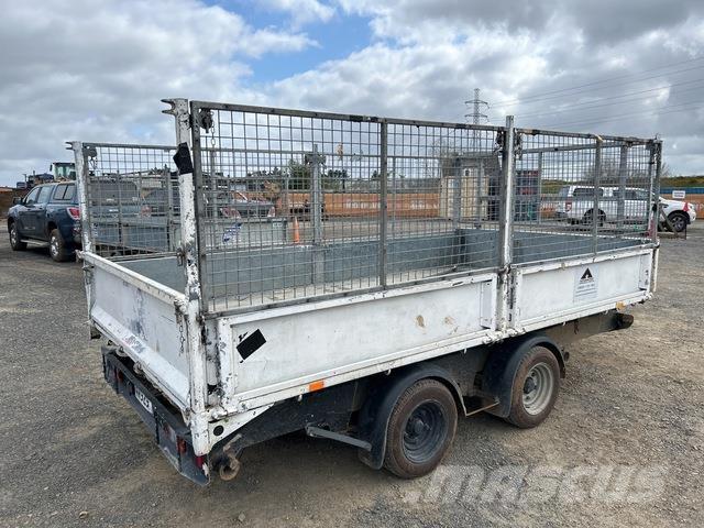 Ifor Williams  Prikolice za prevoz vozil