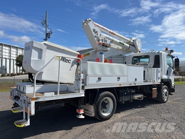 Isuzu FTR900 Avtokošare