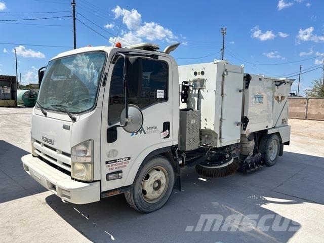 Isuzu NQR Pometalni stroji