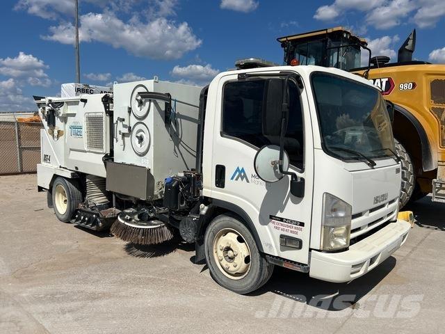 Isuzu NQR Pometalni stroji
