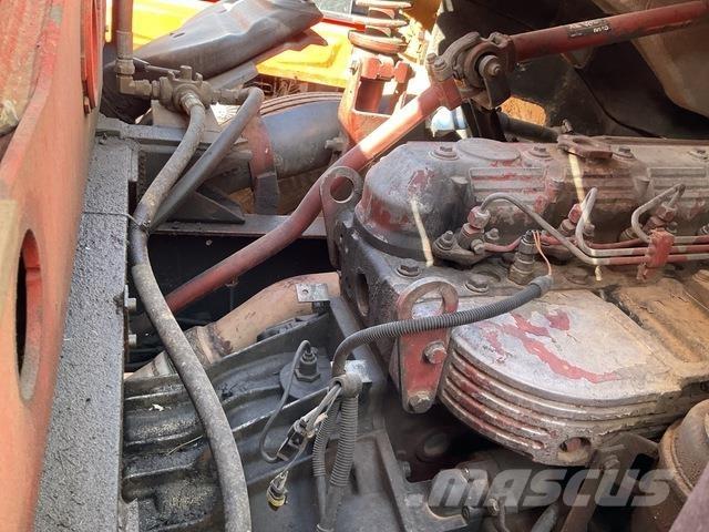 Iveco 170E23 Tovornjaki z žerjavom
