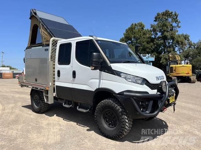 Iveco Daily Tovornjaki s kesonom/platojem