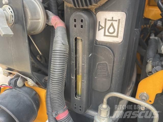 JCB 135 HD Skid steer mini nakladalci