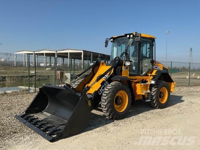 JCB 411 S5 HT Kolesni nakladalci