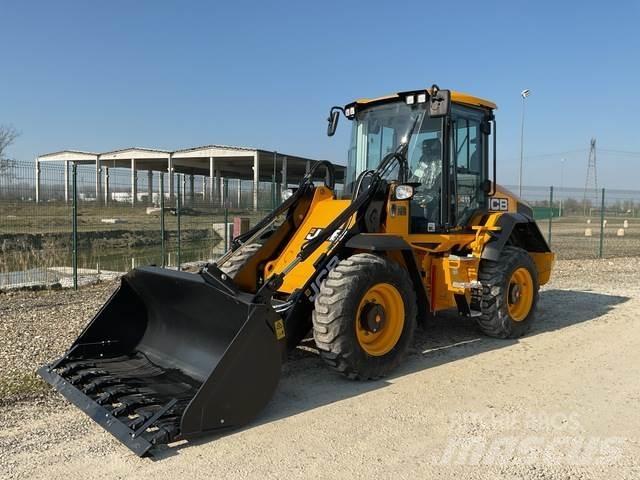 JCB 411 S5 HT Kolesni nakladalci