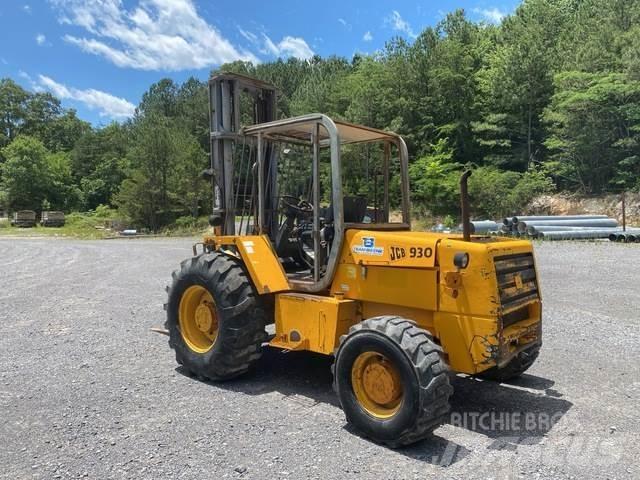JCB 930 Terenski viličar