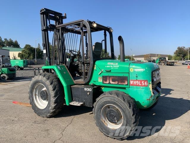 JCB 930 Terenski viličar