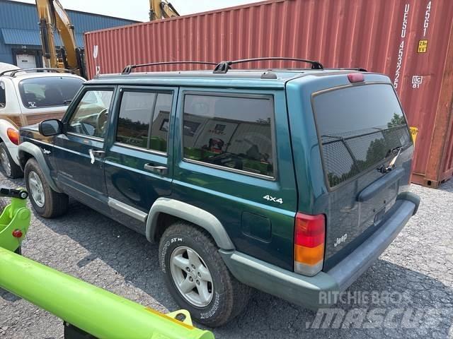Jeep Cherokee Avtomobili
