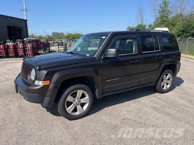 Jeep Patriot Avtomobili