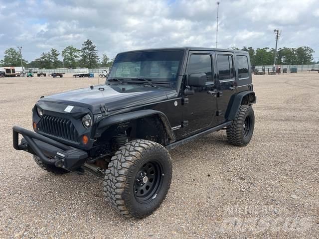Jeep Wrangler Avtomobili