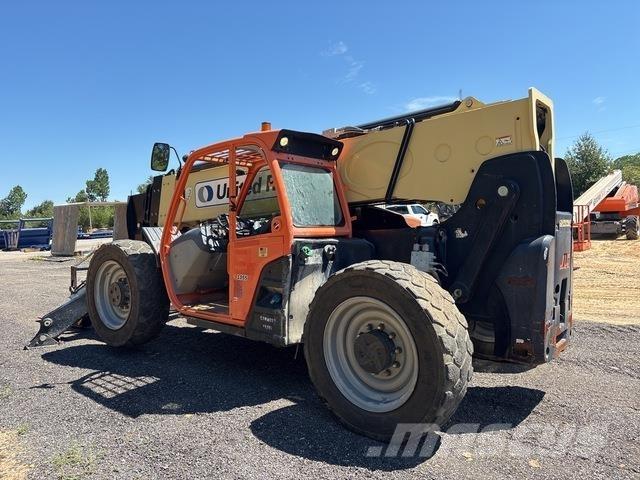 JLG 1055 Teleskopski viličarji