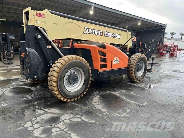 JLG 1055 Teleskopski viličarji