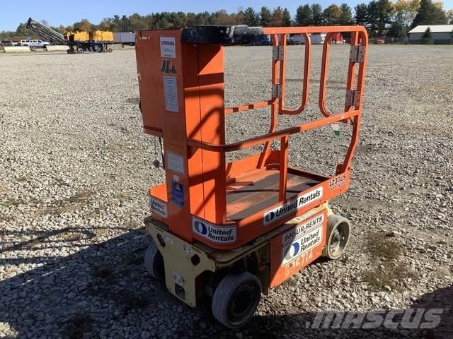 JLG 1230ES Vertikalna dvigala