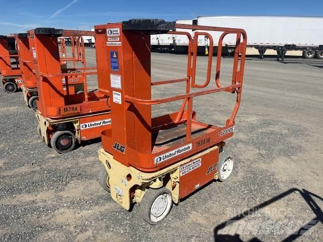 JLG 1230ES Vertikalna dvigala