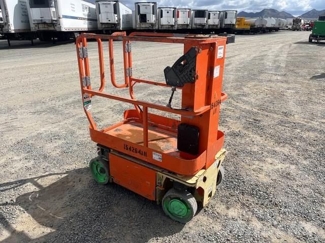 JLG 1230ES Vertikalna dvigala