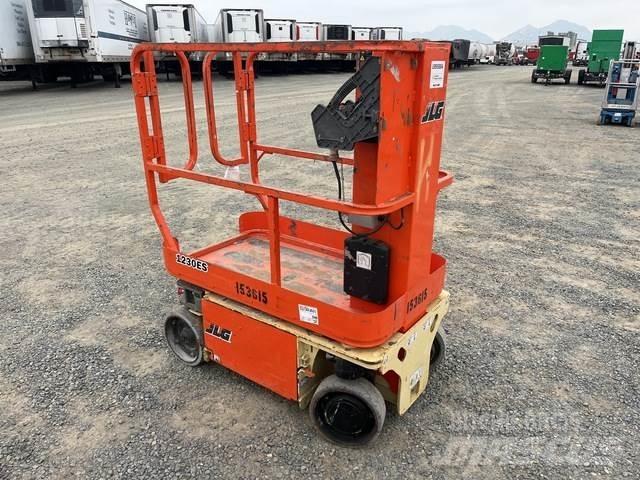 JLG 1230ES Vertikalna dvigala