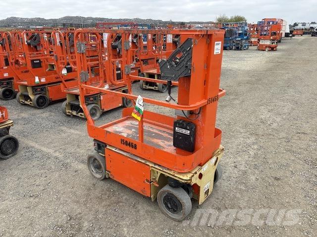 JLG 1230ES Vertikalna dvigala