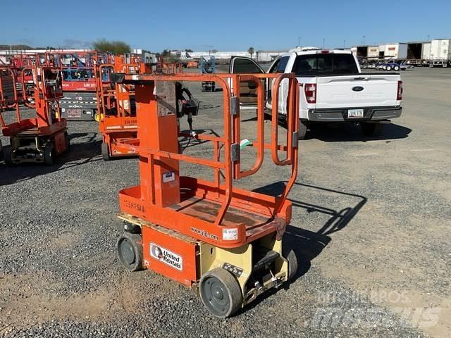 JLG 1230ES Vertikalna dvigala