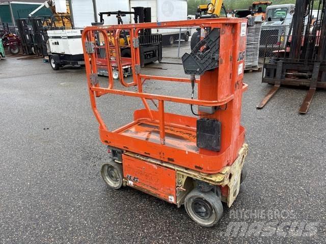 JLG 1230ES Vertikalna dvigala