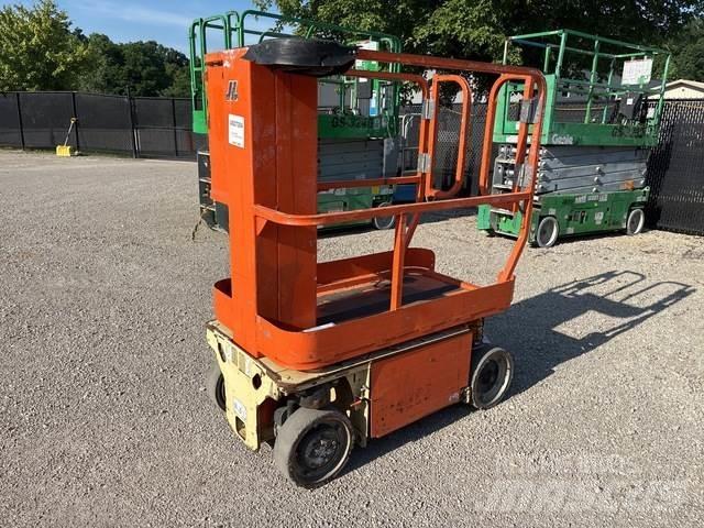JLG 1230ES Vertikalna dvigala