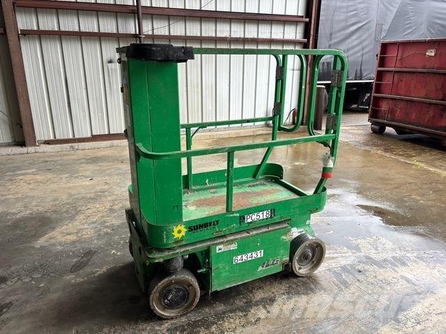 JLG 1230ES Vertikalna dvigala