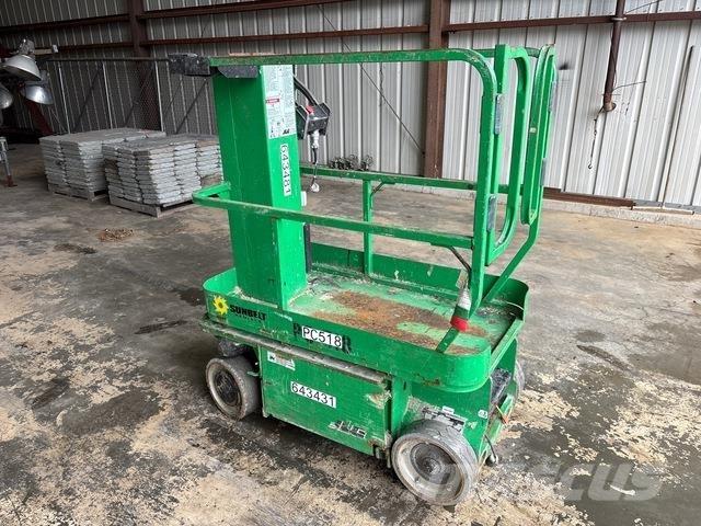 JLG 1230ES Vertikalna dvigala