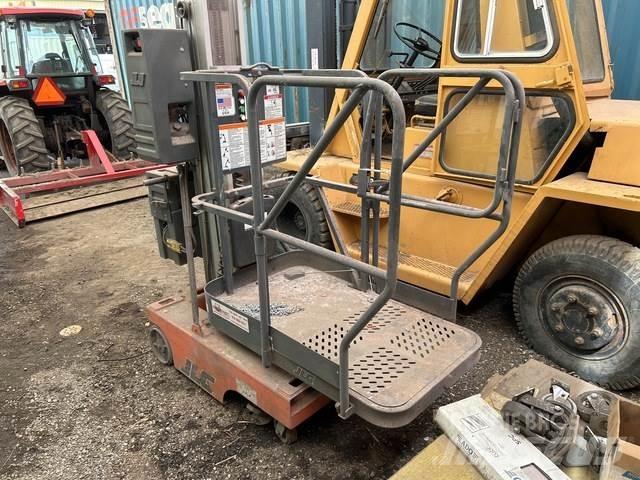 JLG 12SP Vertikalna dvigala