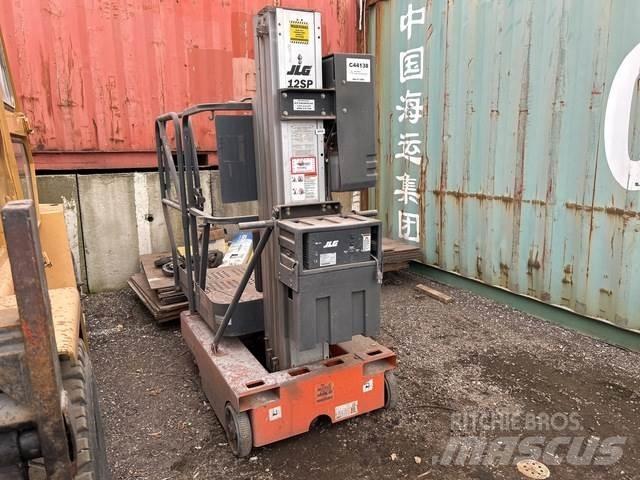 JLG 12SP Vertikalna dvigala