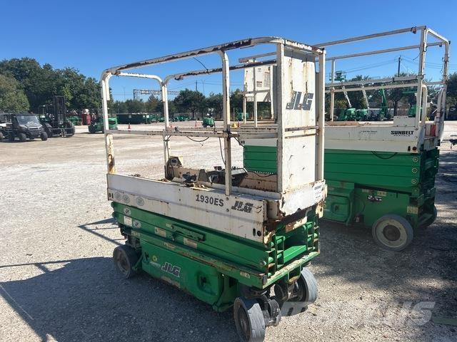 JLG 1930ES Škarjaste dvižne ploščadi