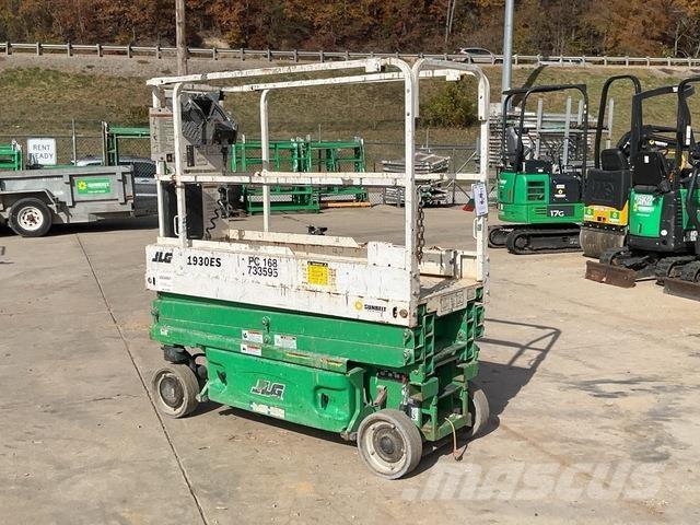 JLG 1930ES Škarjaste dvižne ploščadi