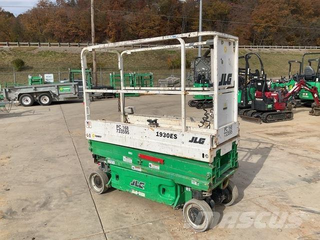 JLG 1930ES Škarjaste dvižne ploščadi