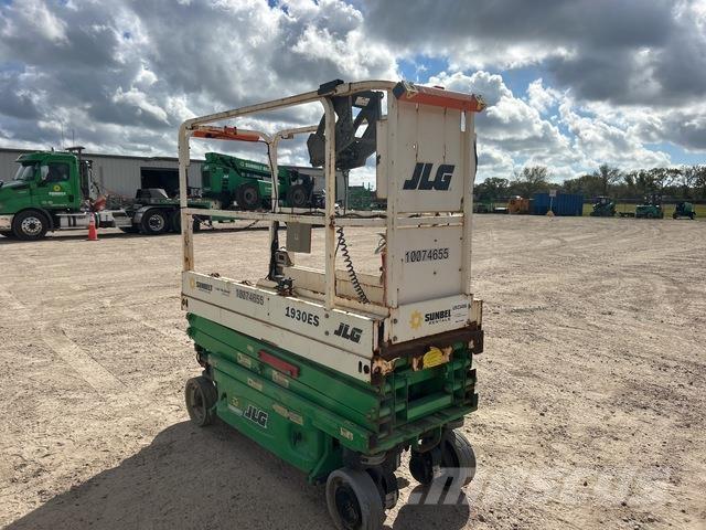 JLG 1930ES Škarjaste dvižne ploščadi