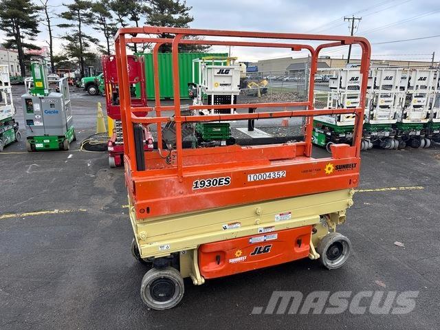 JLG 1930ES Škarjaste dvižne ploščadi
