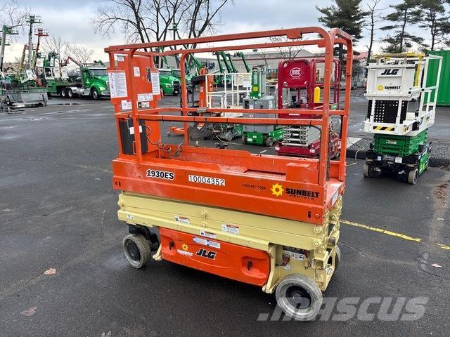 JLG 1930ES Škarjaste dvižne ploščadi