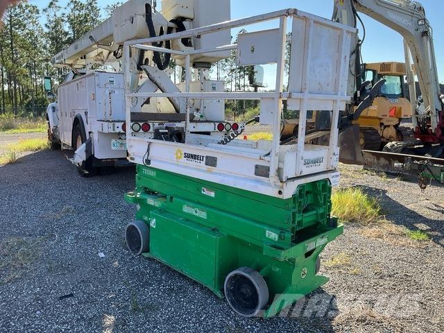 JLG 1932RS Škarjaste dvižne ploščadi