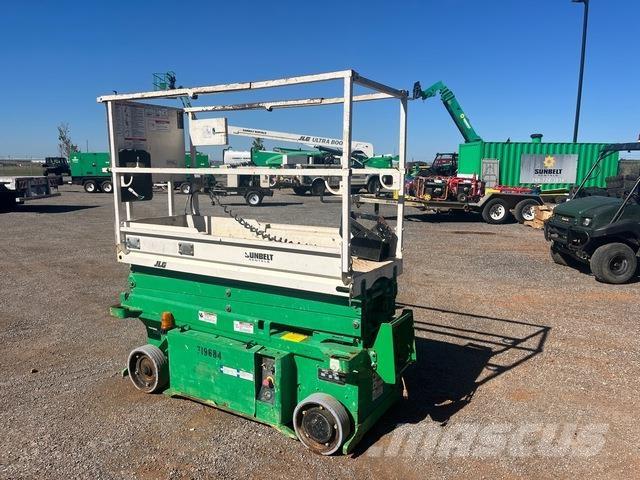 JLG 1932RS Škarjaste dvižne ploščadi