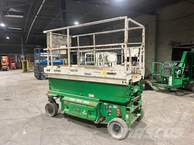 JLG 3246ES Škarjaste dvižne ploščadi