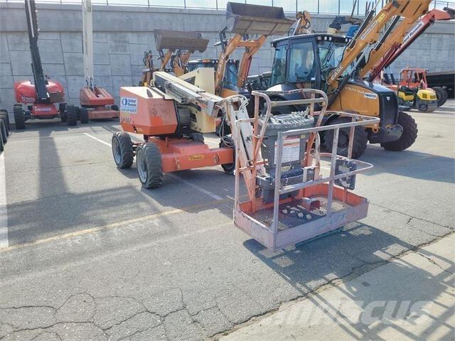 JLG 340AJ Zglobne dvižne ploščadi