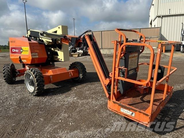 JLG 340AJ Zglobne dvižne ploščadi