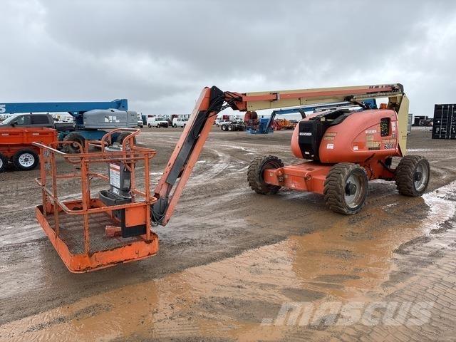 JLG 600AJ Zglobne dvižne ploščadi