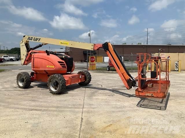 JLG 600AJ Zglobne dvižne ploščadi