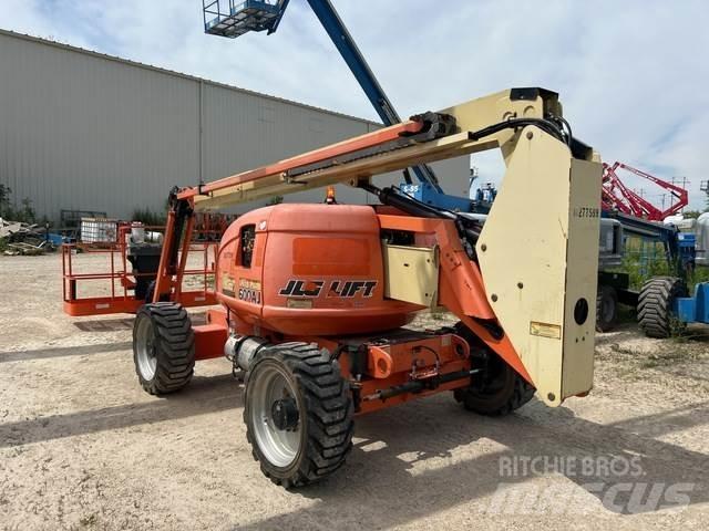 JLG 600AJ Zglobne dvižne ploščadi