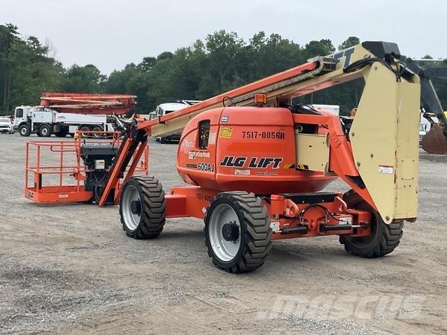 JLG 600AJ Zglobne dvižne ploščadi