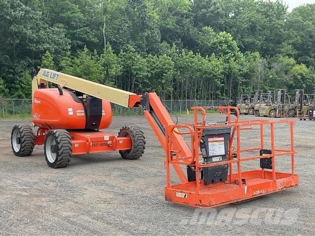 JLG 600AJ Zglobne dvižne ploščadi