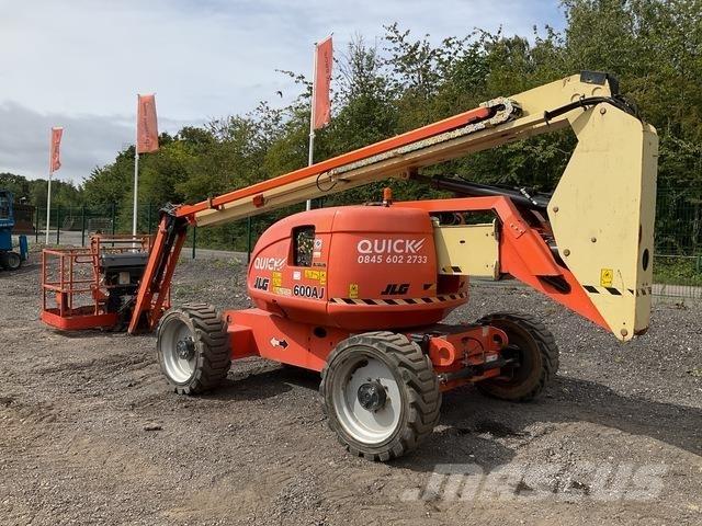 JLG 600AJ Zglobne dvižne ploščadi