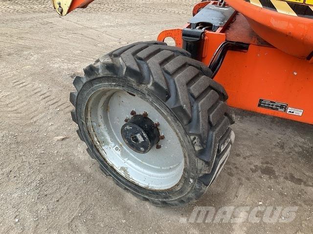JLG 600AJ Zglobne dvižne ploščadi