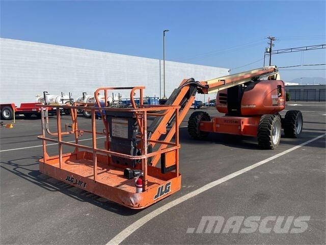 JLG 600AJ Zglobne dvižne ploščadi